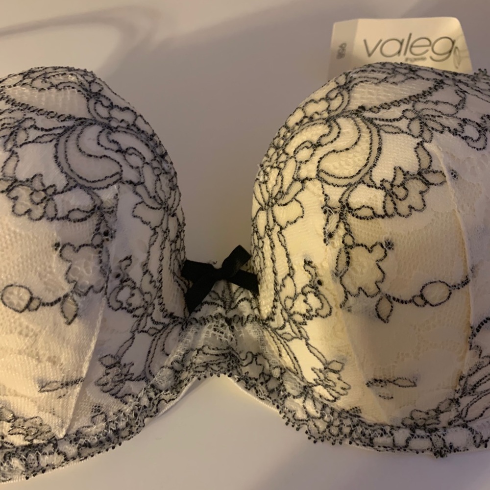 Never worn - Picture 4 of 7